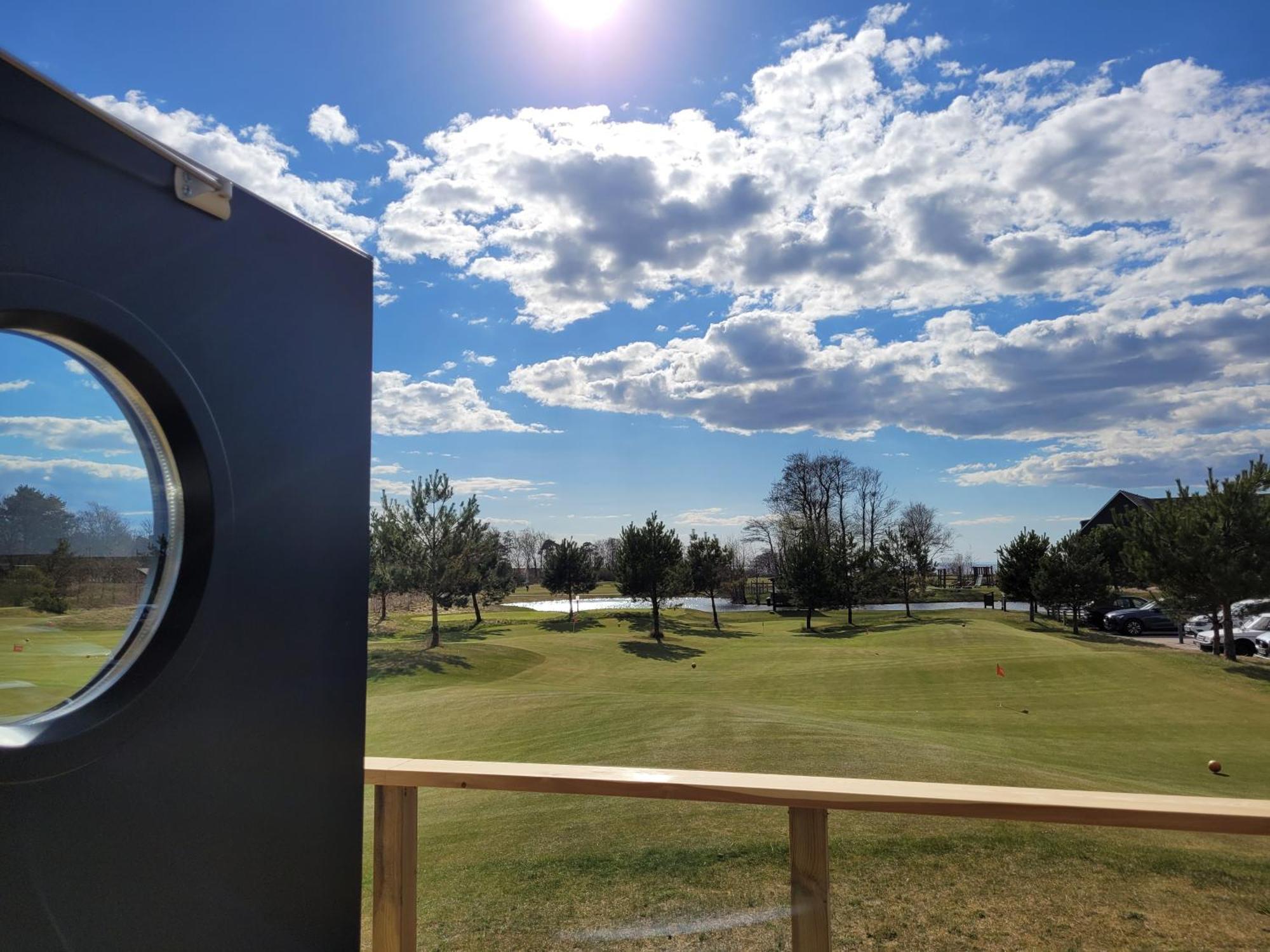 Halmstad Golfarena Stugor 外观 照片